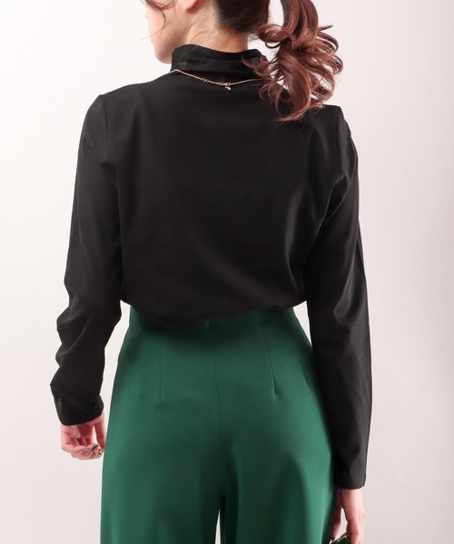 BRODIAEA（ブローディア）の「BRODIAEA UVカット/コスメプラス ボトルネック（Tシャツ/カットソー・レディース・ブラック/ベージュ/ネイビー/オフホワイト/ターコイズブルー/ライム/シルバーグレー・M/L）」の17枚目の写真