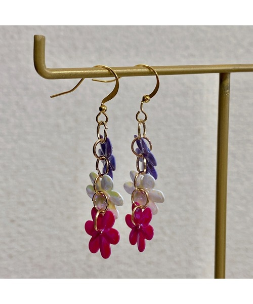 tone（トーン）の「【LoveAmooN】 flower flower flower(MA)（ピアス（両耳用）・レディース・ホワイト/パープル/ピンク/その他・FREE）」の5枚目の写真
