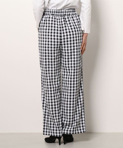 ＪＵＧＬＡＮＳ（ユグランス）の「☆ 一枚持っておけば間違いナシ。ギンガムチェックストレートパンツ　30502H234（その他パンツ・レディース・グリーン/ブラック/テラコッタ・FREE）」の5枚目の写真