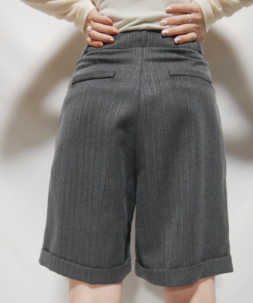 Reurie'(レウリィ)の「ロールアップハーフパンツ(その他パンツ・レディース・チャコール・FREE)」の5枚目の写真