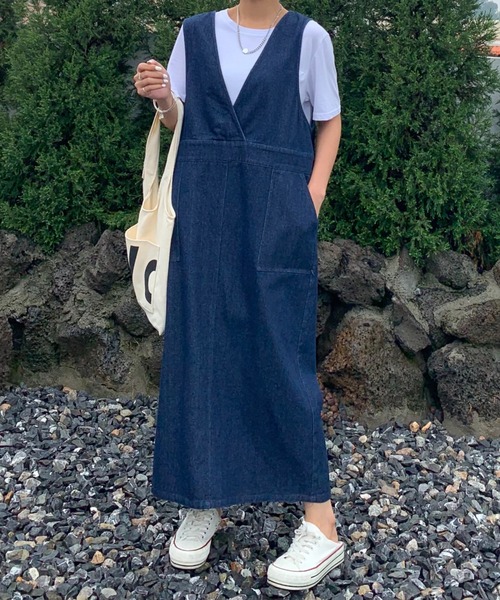 ABITOKYO（アビトーキョー）の「バックスリットタイトデニムジャンスカ（ジャンパースカート・レディース・ホワイト/ブラック/インディゴブルー/ライトブルー/ネイビー/ブルー・FREE）」の9枚目の写真