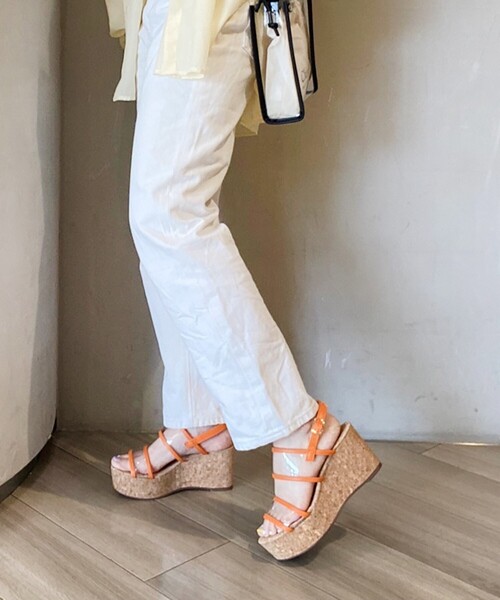 ESPERANZA(エスペランサ)の「◆【厚底/ロングセラー/コルク/軽量/安定感/歩きやすい】ダブルクリアベルト厚底コルクサンダル(サンダル・レディース・アイボリー/ブラック/グリーン/オレンジ・S/M/L/LL)」の18枚目の写真