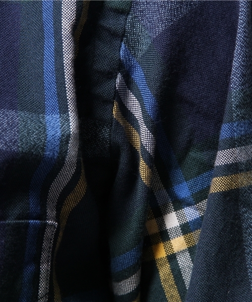 SHIPS(シップス)の「SC: "AIRY" オックスフォード チェック ボタンダウン シャツ(シャツ/ブラウス・メンズ・グレー/ネイビー・MEDIUM/X-LARGE/SMALL/LARGE)」の9枚目の写真