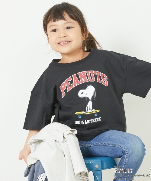FREAK'S STORE(フリークスストア)の「WEBオリジナル PEANUTS 別注 ビッグシルエット アーチロゴ プリントTシャツ/カレッジロゴ/スヌーピー(Tシャツ/カットソー・キッズ・ホワイト/グレー/ブラック/グリーン/サックスブルー・120/140/130/150)」の11枚目の写真