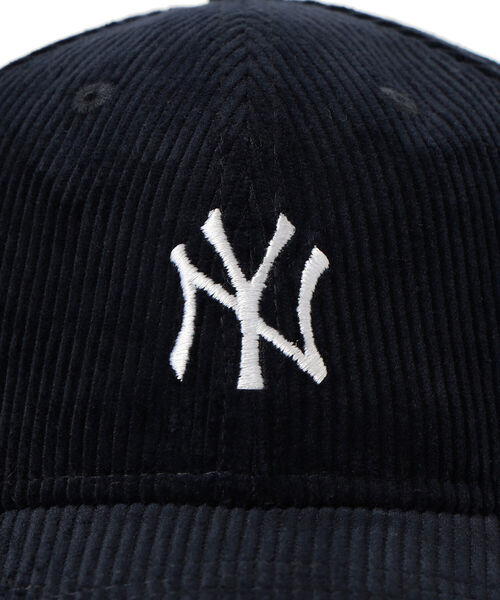 BEAMS（ビームス）の「NEW ERA × BEAMS / 別注 930 MID Logo Corduroy Cap（キャップ・メンズ・ブラック/ベージュ/ネイビー・FREE）」の4枚目の写真