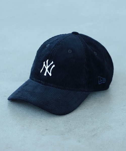 BEAMS（ビームス）の「NEW ERA × BEAMS / 別注 930 MID Logo Corduroy Cap（キャップ・メンズ・ブラック/ベージュ/ネイビー・FREE）」の3枚目の写真