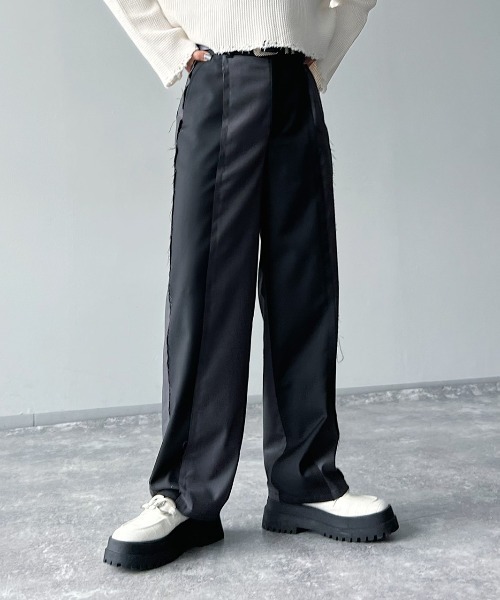 PAGEBOY(ページボーイ)の「CORE / カットオフラインコンビパンツ(その他パンツ・レディース・ブラック/グレー・S/M)」の1枚目の写真