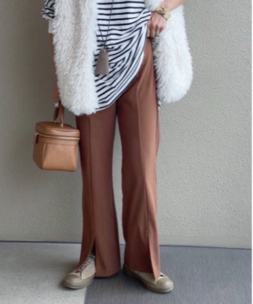 feepur by saya（フェピュールバイサヤ）の「【XSサイズあり】セミフレアストレッチスラックス（スラックス・レディース・ブラック/ベージュ/ブラウン/オレンジ/グリーン・MEDIUM/X-SMALL）」の2枚目の写真