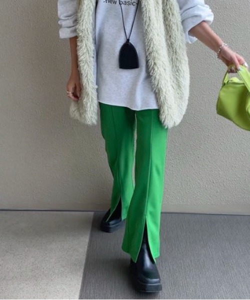 feepur by saya（フェピュールバイサヤ）の「【XSサイズあり】セミフレアストレッチスラックス（スラックス・レディース・ブラック/ベージュ/ブラウン/オレンジ/グリーン・MEDIUM/X-SMALL）」の19枚目の写真