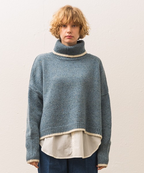 ALLUMER（アリュメール）の「ネップヤーンビッグシルエットタートルネック（ニット/セーター・レディース・ブラック/ブルー・1）」の4枚目の写真