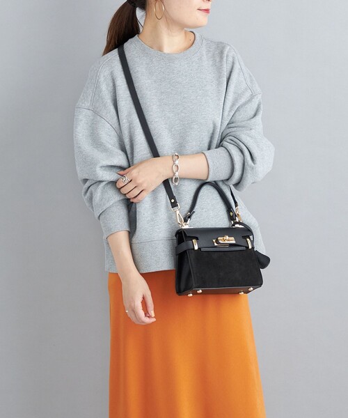 SHIPS（シップス）の「裏毛クルーネックプルオーバー（スウェット・レディース・ライトグレー/ブラック/パープル/オフホワイト・ONE SIZE）」の4枚目の写真