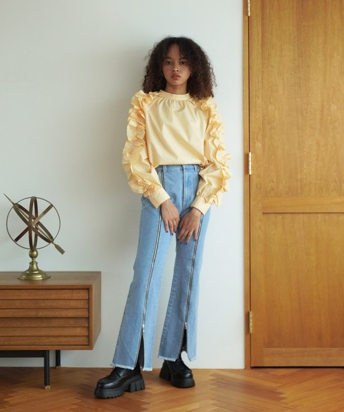 TINA：JOJUN（ティーナジョジュン）の「フロントファスナー