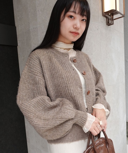 CORNERS(コーナーズ)の「ミックスニットボリュームスリーブショートカーディガン(カーディガン/ボレロ・レディース・アイボリー/モカ/スミクロ・M)」の5枚目の写真