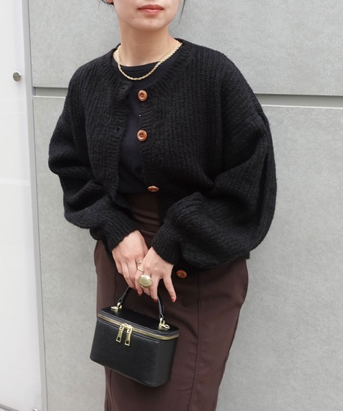 CORNERS(コーナーズ)の「ミックスニットボリュームスリーブショートカーディガン(カーディガン/ボレロ・レディース・アイボリー/モカ/スミクロ・M)」の9枚目の写真