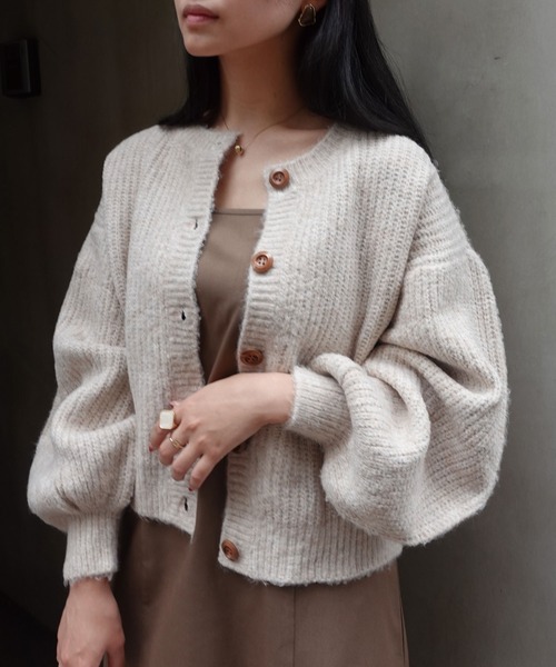CORNERS(コーナーズ)の「ミックスニットボリュームスリーブショートカーディガン(カーディガン/ボレロ・レディース・アイボリー/モカ/スミクロ・M)」の15枚目の写真