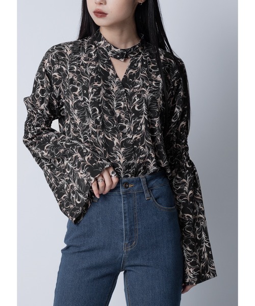 Adoon plain（アドーンプレーン）の「トライアングルネックブラウス（シャツ/ブラウス・レディース・ホワイト/ブラック/グレー/ブラック系その他・FREE）」の15枚目の写真