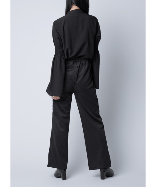 Adoon plain（アドーンプレーン）の「トライアングルネックブラウス（シャツ/ブラウス・レディース・ホワイト/ブラック/グレー/ブラック系その他・FREE）」の10枚目の写真