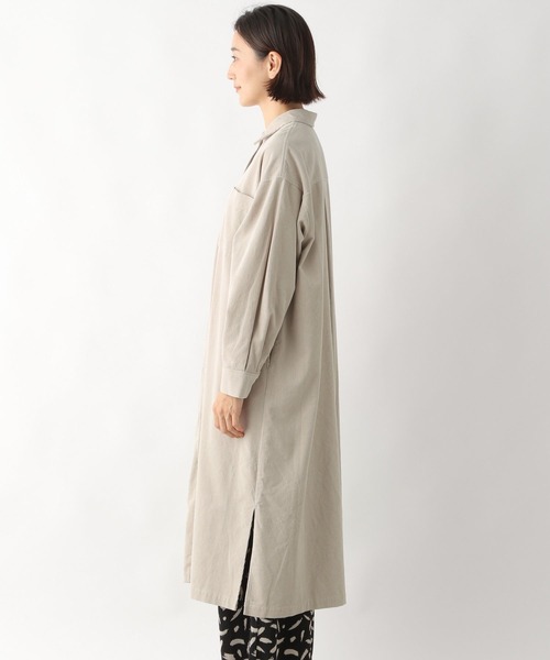 LEPSIM（レプシィム）の「コーデュロイロングシャツワンピース　162177（ワンピース・レディース・グレイッシュベージュ/ブルー/ブラウン・FREE）」の4枚目の写真