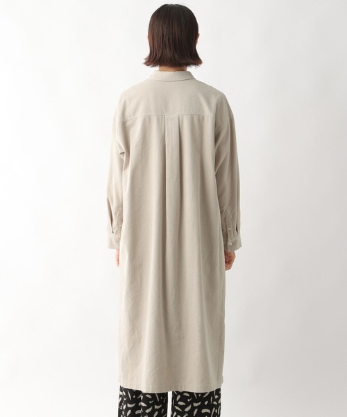 LEPSIM（レプシィム）の「コーデュロイロングシャツワンピース　162177（ワンピース・レディース・グレイッシュベージュ/ブルー/ブラウン・FREE）」の8枚目の写真