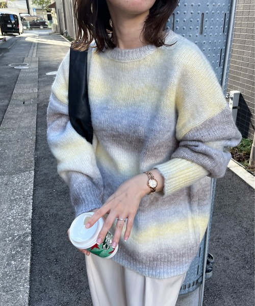 feepur（フェピュール）の「【ハンドウォッシャブル】ウール混グラデーションオーバーニット（ニット/セーター・レディース・ブラウン/グリーン/イエロー・MEDIUM）」の3枚目の写真