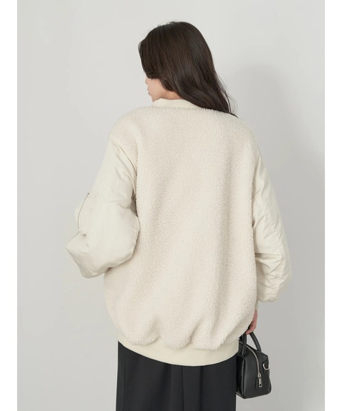 earth music&ecology（アースミュージックアンドエコロジー）の「リバーシブルＭＡ－１（MA-1・レディース・ベージュ/アイボリー/チャコールグレー・M/L）」の8枚目の写真