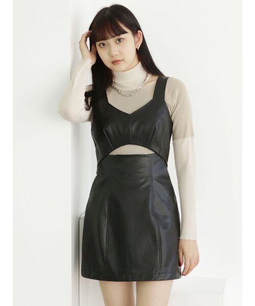 MURUA（ムルーア）の「フロントカットワンピース（ワンピース・レディース・ホワイト/ブラック/キャメル・1/2）」の20枚目の写真