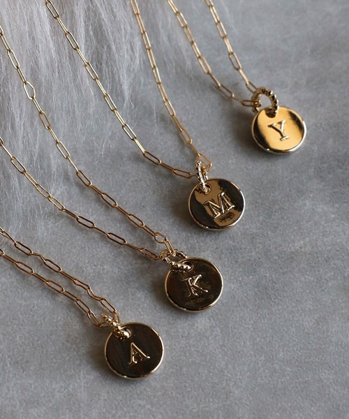 Bonjour Sagan（ボンジュールサガン）の「イニシャルプレートネックレス（ネックレス・レディース・A/Y/K/M・FREE）」の9枚目の写真