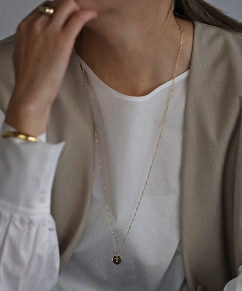 Bonjour Sagan（ボンジュールサガン）の「イニシャルプレートネックレス（ネックレス・レディース・A/Y/K/M・FREE）」の8枚目の写真