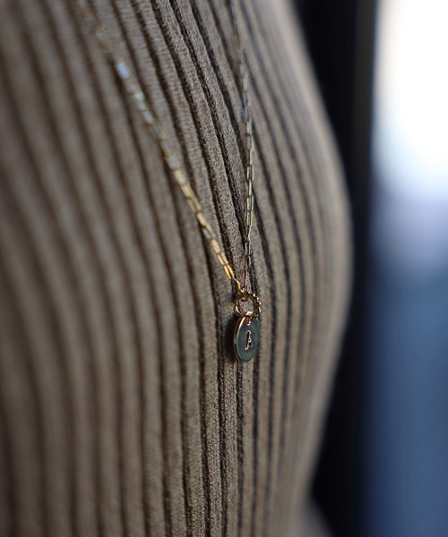 Bonjour Sagan（ボンジュールサガン）の「イニシャルプレートネックレス（ネックレス・レディース・A/Y/K/M・FREE）」の20枚目の写真