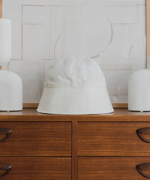 KIJIMA TAKAYUKI(キジマ タカユキ)の「【KIJIMA TAKAYUKI / キジマ タカユキ】別注 ツイル セーラーハット(ハット・メンズ・ホワイト×ホワイト/カーキ/ブラック・FREE)」の1枚目の写真