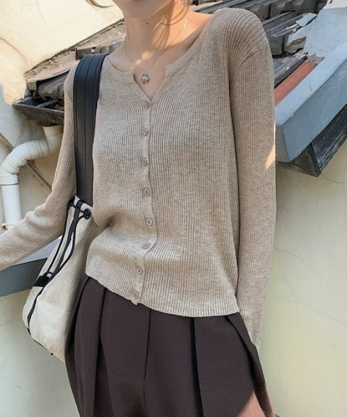 LAC-VERT（ラック・ヴェール）の「スリムフィットリブカーディガン（カーディガン/ボレロ・レディース・ベージュ/ブラウン/ブラック/グレー・FREE）」の10枚目の写真
