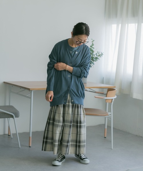 FORK&SPOON(フォークアンドスプーン)の「FORK&SPOON PEタフタチェックスカート(スカート・レディース・ネイビー/ベージュ・1/2)」の16枚目の写真