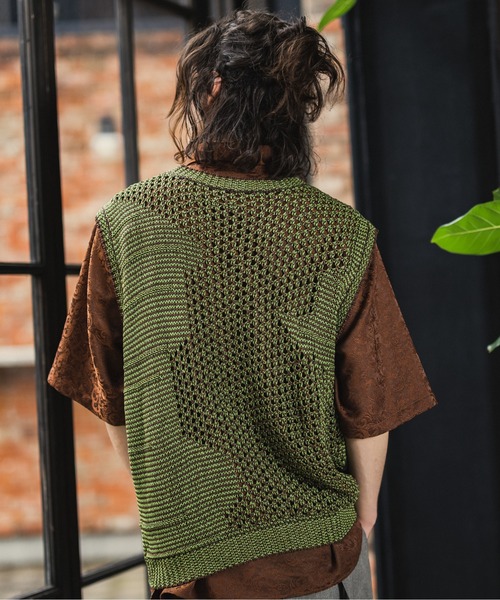 CASPER JOHN(キャスパージョン)の「Jacquard mesh knit vest/ジャガードメッシュニットベスト(ベスト・メンズ・ネイビー/グリーン/ホワイト×ブラック・SMALL/MEDIUM/LARGE)」の21枚目の写真