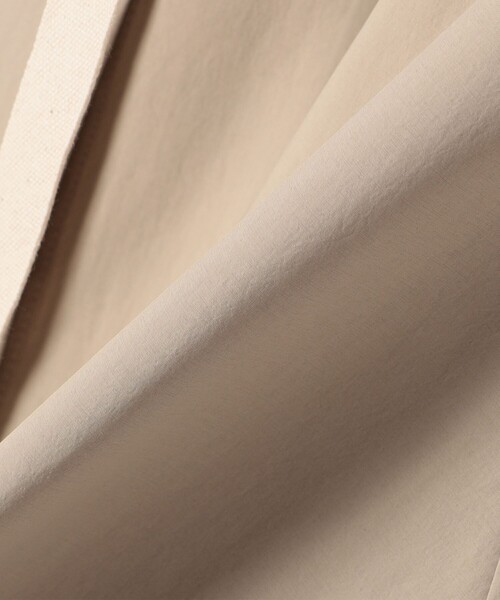 SHIPS（シップス）の「Primary NavyLabel:〈手洗い可能〉フード ポンチョ（ポンチョ・レディース・ベージュ/ダークグレー・ONE SIZE）」の4枚目の写真