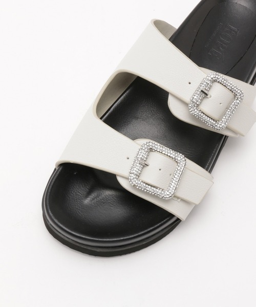 ROPE'（ロペ）の「ビジューバックルサンダル（サンダル・レディース・ブラック/オフホワイト・38/39/36/37）」の9枚目の写真