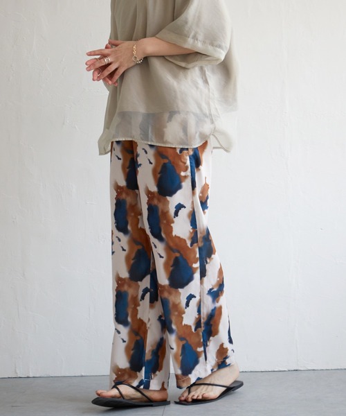notch.（ノッチ）の「水彩デシンパンツ（その他パンツ・レディース・ブラウン/ネイビー/イエロー・M）」の2枚目の写真