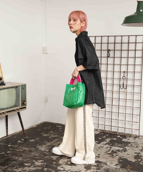 PBLIM（ページボーイリム）の「PAGEBOYLIM/ルーズデニムシャツ（シャツ/ブラウス・レディース・ブラック/ブルー・FREE）」の6枚目の写真