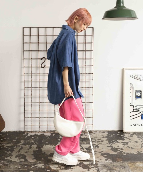 PBLIM（ページボーイリム）の「PAGEBOYLIM/ルーズデニムシャツ（シャツ/ブラウス・レディース・ブラック/ブルー・FREE）」の15枚目の写真