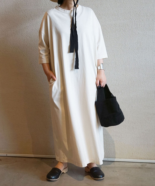 JOURNAL STANDARD LUXE(ジャーナルスタンダード ラックス)の「《追加2》クラシックテンジク スタンダードクルーネックワンピース(ワンピース・レディース・ブラック/ホワイト×ホワイト・MEDIUM/SMALL)」の15枚目の写真