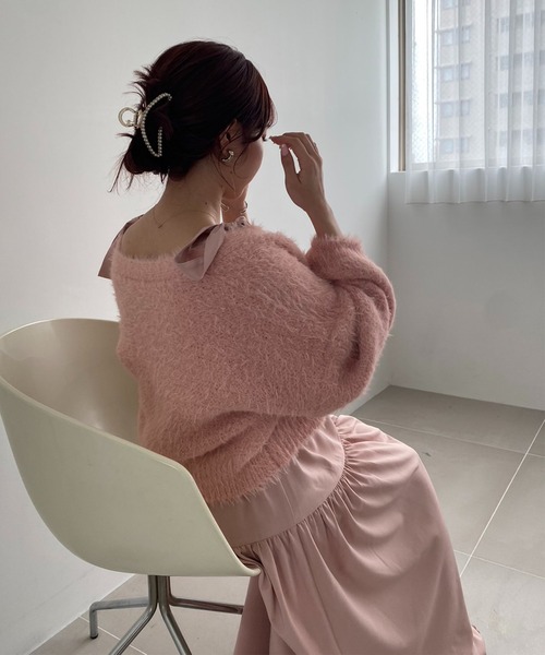 one after another NICE CLAUP（ワンアフターアナザーナイスクラップ）の「ふわモテあざと/フェザーショートカーディガン（カーディガン/ボレロ・レディース・ベージュ/ピンク/アイボリー/チャコールグレー/ライトグレー・FREE）」の14枚目の写真