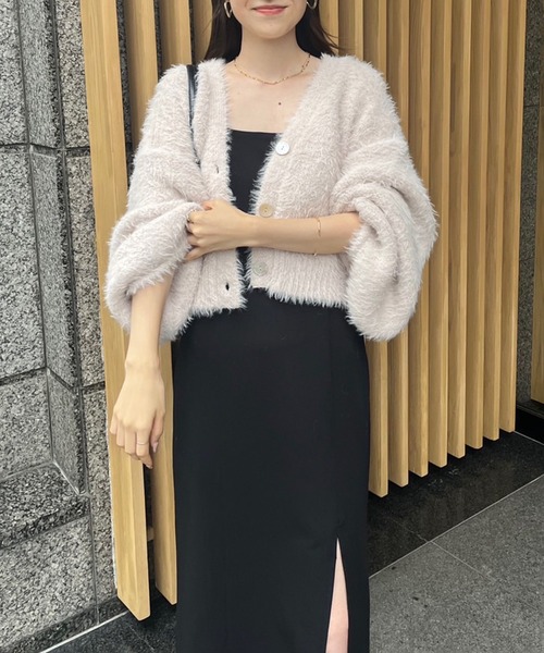 one after another NICE CLAUP（ワンアフターアナザーナイスクラップ）の「ふわモテあざと/フェザーショートカーディガン（カーディガン/ボレロ・レディース・ベージュ/ピンク/アイボリー/チャコールグレー/ライトグレー・FREE）」の6枚目の写真