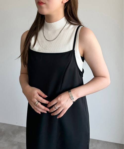 apres jour mignon(アプレジュールミニョン)の「クロップドハイネックトップス【ZOZOTOWN限定アイテム】(ニット/セーター・レディース・パープル/ブラック/オフホワイト・X-LARGE/フリー)」の6枚目の写真