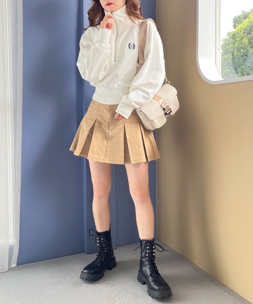 one after another NICE CLAUP（ワンアフターアナザーナイスクラップ）の「ハーフジップワンポイント刺繍スウェット【ZOZO限定商品】（スウェット・レディース・オフホワイト/オートミール/ネイビー・FREE）」の7枚目の写真