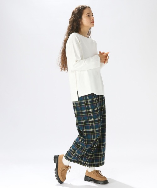 niko and...（ニコアンド）の「COLORマイスターBIGロンTEE（Tシャツ/カットソー・レディース・オフホワイト/ブルー/アイボリー/ブラック/レッド/グリーン・BIG(L)/MEDIUM）」の12枚目の写真