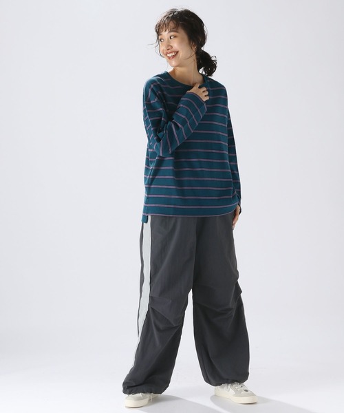 niko and...（ニコアンド）の「COLORマイスターBIGロンTEE（Tシャツ/カットソー・レディース・オフホワイト/ブルー/アイボリー/ブラック/レッド/グリーン・BIG(L)/MEDIUM）」の15枚目の写真