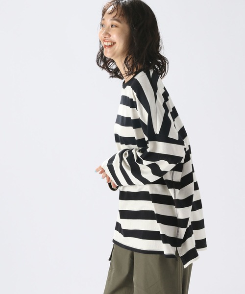 niko and...（ニコアンド）の「COLORマイスターBIGロンTEE（Tシャツ/カットソー・レディース・オフホワイト/ブルー/アイボリー/ブラック/レッド/グリーン・BIG(L)/MEDIUM）」の17枚目の写真