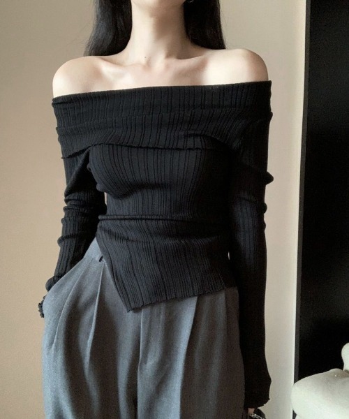 gossip！ロサンゼルス（ゴシップロサンゼルス）の「オフショル スムースカットソー（Tシャツ/カットソー・レディース・オフホワイト/ブラック/ホワイト/パープル・FREE）」の13枚目の写真