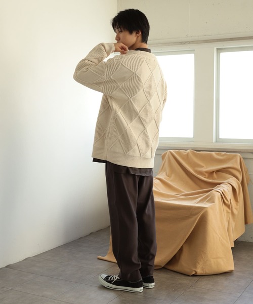 SENSE OF PLACE by URBAN RESEARCH（センスオブプレイスバイアーバンリサーチ）の「モールダイヤガラVネックカーディガン（カーディガン/ボレロ・メンズ・アイボリー/ブラック/ブラウン・LARGE/MEDIUM）」の11枚目の写真