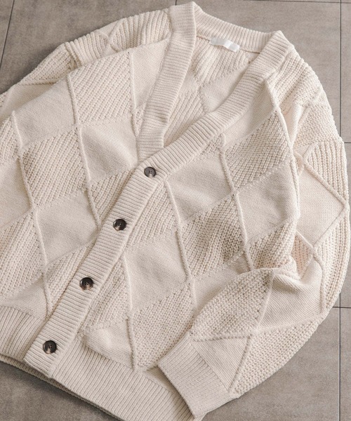 SENSE OF PLACE by URBAN RESEARCH（センスオブプレイスバイアーバンリサーチ）の「モールダイヤガラVネックカーディガン（カーディガン/ボレロ・メンズ・アイボリー/ブラック/ブラウン・LARGE/MEDIUM）」の2枚目の写真