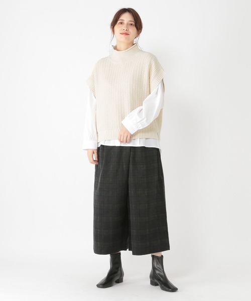 studio CLIP（スタディオクリップ）の「7ゲージロールネックベスト（ベスト・レディース・ブラック/その他7/ライトグレー/アイボリー/その他8/ブラウン・FREE）」の16枚目の写真